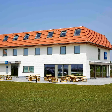 Ibis Budget Oostende Airport ホテル ミデルケルケ