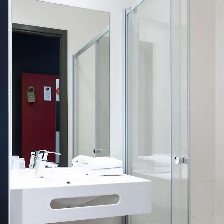 ホテル Ibis Budget Oostende Airport ミデルケルケ