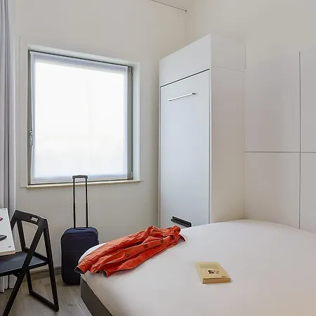 Ibis Budget Oostende Airport ホテル