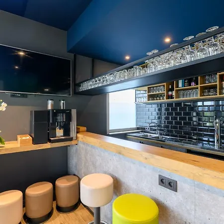 Ibis Budget Oostende Airport ミデルケルケ